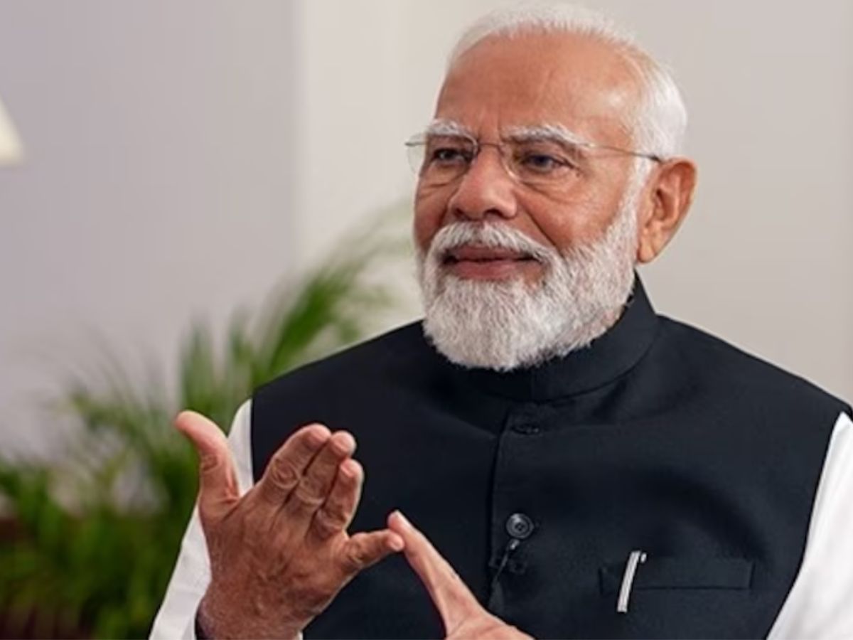 कपड़ों को लेकर निशाने पर रहते हैं प्रधानमंत्री नरेंद्र मोदी, इंटरव्यू में खुद कबूल की अपनी ड्रेस से जुड़ी ये बातने ब्रांड 