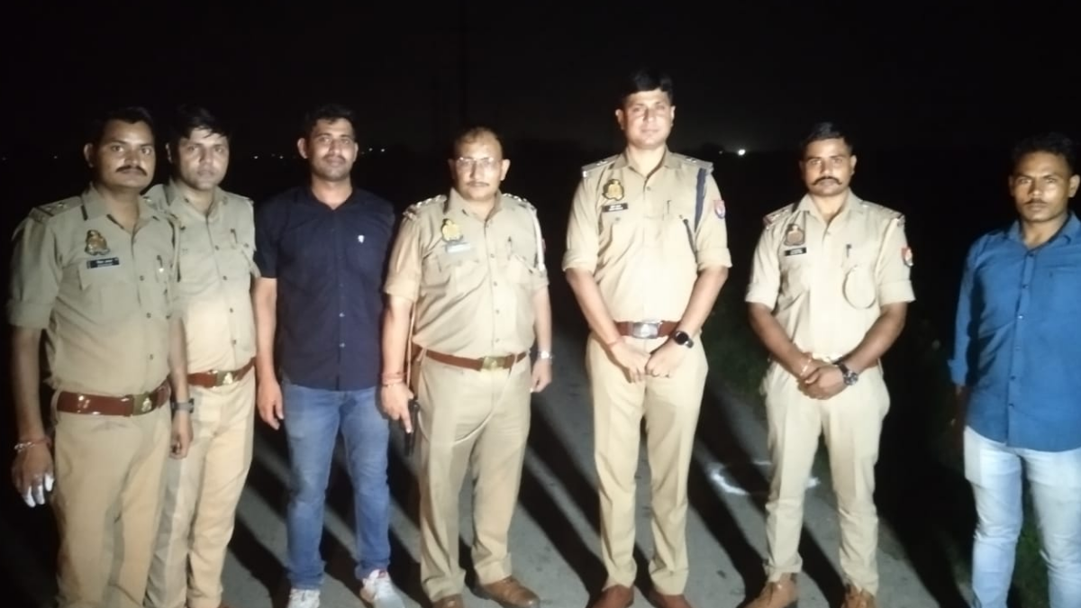 नोएडा पुलिस और बदमाशों में फिर हुई 'ठायं-ठायं', मोहियापुर गांव में लूट करने वाले 4 बदमाश गिरफ्तारने ब्रांड 