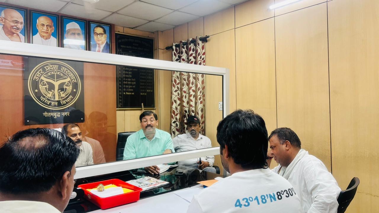 नोएडा टेंपो-ट्रक ट्रांसपोर्ट एसोसिएशन और ARTO की वार्ता विफल, 27 अगस्त को महापंचायत का ऐलानने ब्रांड 