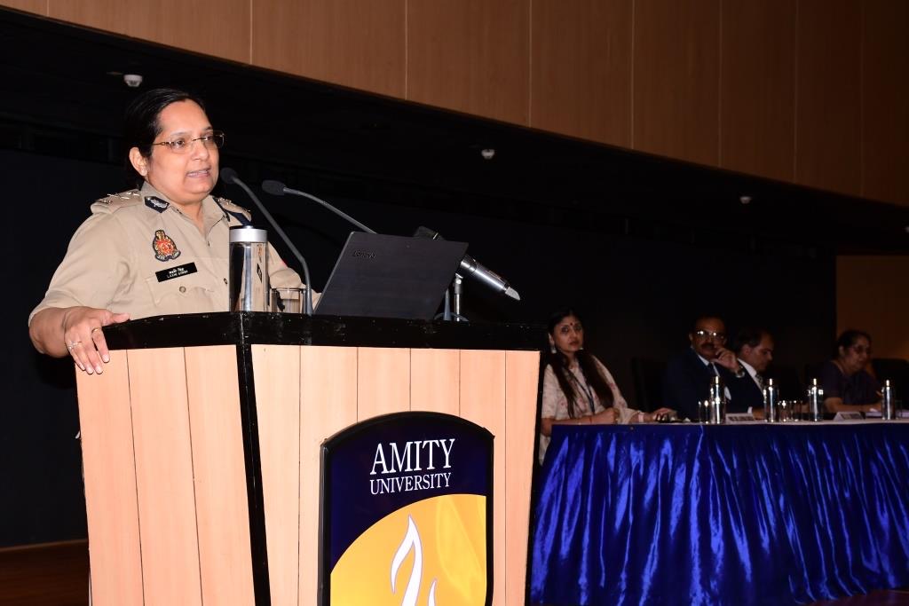 ‘ऐसा कुछ भी नहीं जिसे इंसान हासिल न कर सके’, पुलिस कमिश्नर लक्ष्मी सिंह ने छात्रों को बताया अनुशासन का महत्वने ब्रांड 