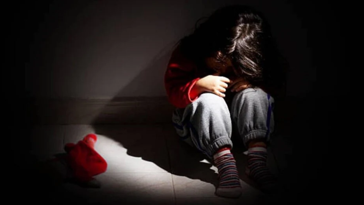 नामी प्राइवेट स्कूल में 6 साल की मासूम से छेड़छाड़, प्रिंसिपल और क्लास टीचर समेत 4 गिरफ्तारने ब्रांड 