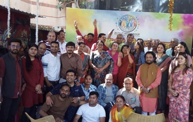 एक्टिव NGO होली मिलन समारोह में नोएडा की सामाजिक संस्थाओं ने बांधा समाने ब्रांड 